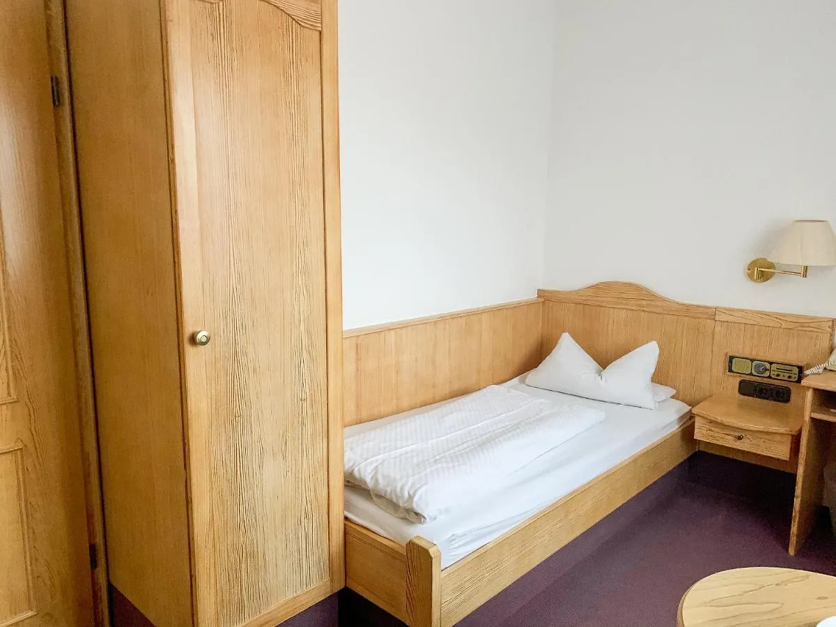 Landhotel Bauernschmitt Pottenstein 3*,  Germany