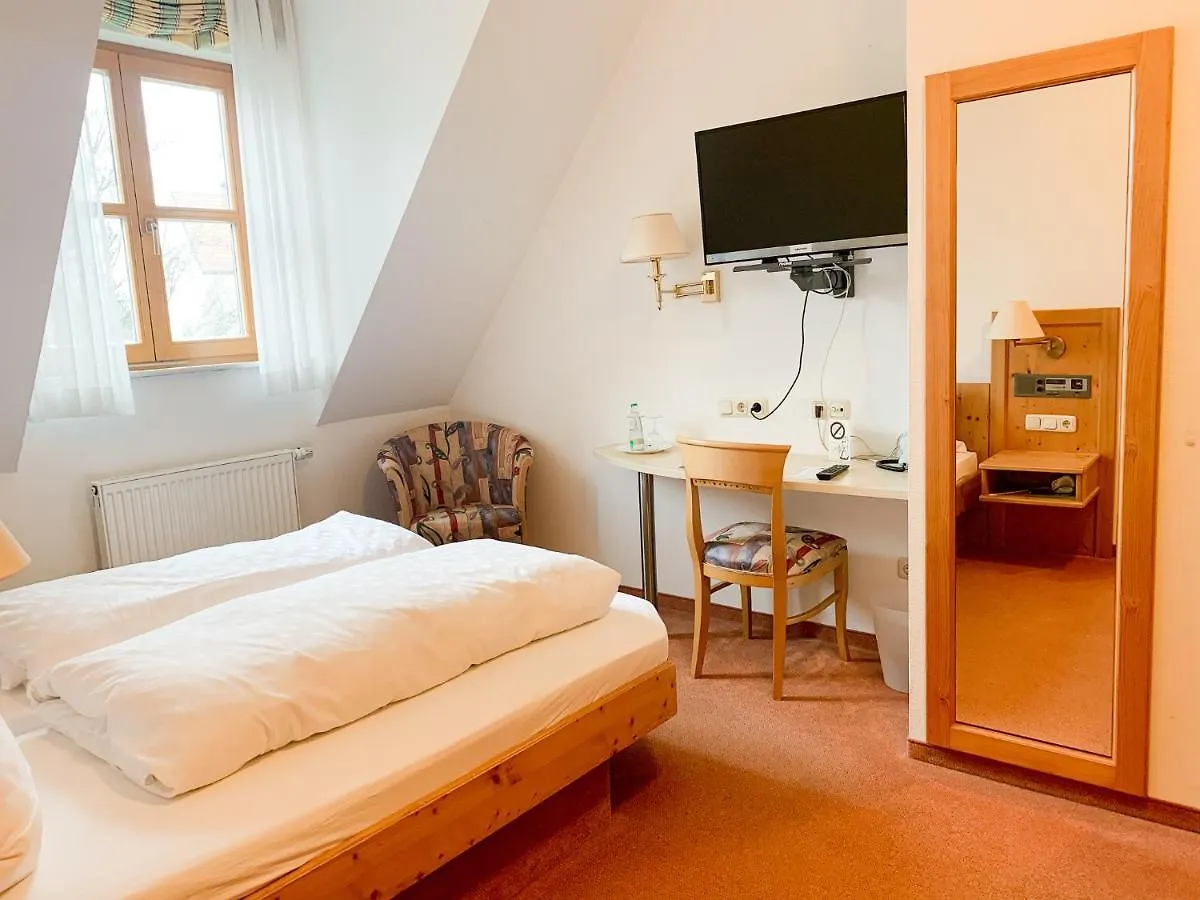 Landhotel Bauernschmitt Pottenstein 3*,
